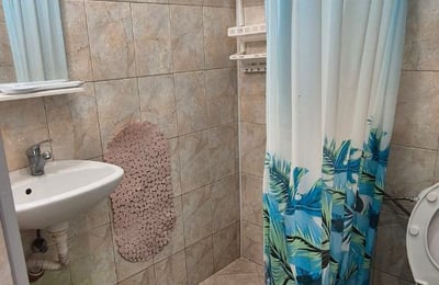 Alquiler de un apartamento acogedor y compacto de dos habitaciones en el barrio de Levski, Varna, Bulgaria